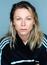 Anna Ewelina - ©Jeanne Degraa