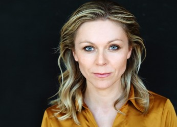 Anna Ewelina - ©Jeanne Degraa